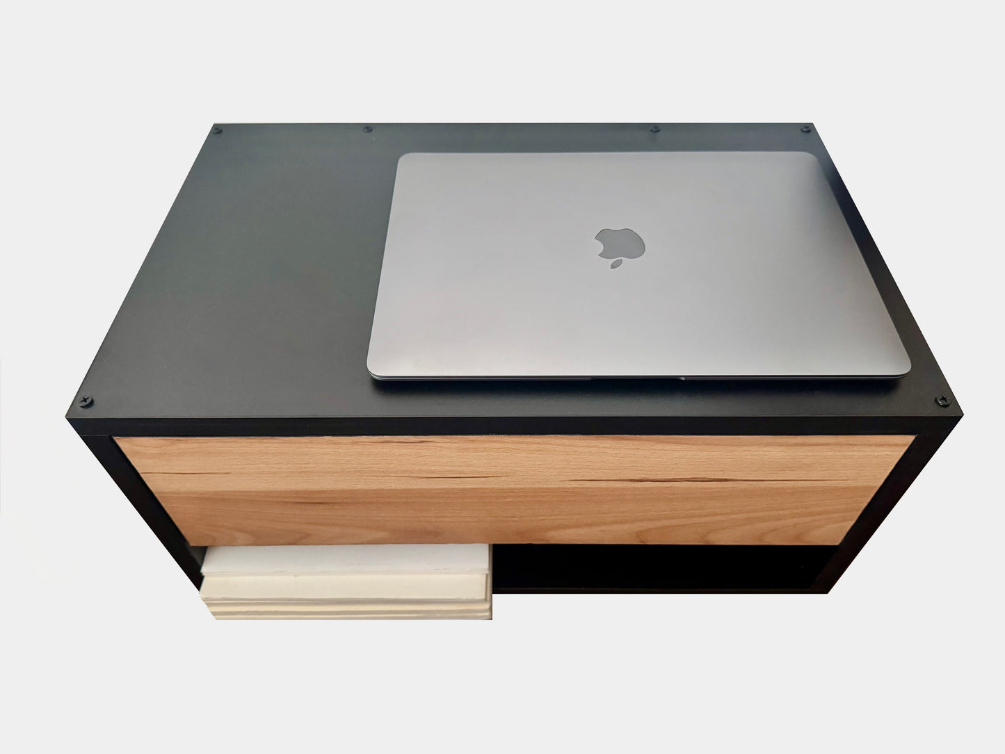 BURO FLOTANTE "ESTILO INDUSTRIAL" NEGRO / MAPLE. Buro moderno, elegante y minimalista. Diseño sofisticado.